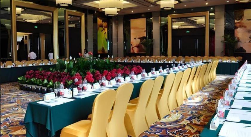 Country Garden Phoenix Hotel Shenyang Eksteriør billede