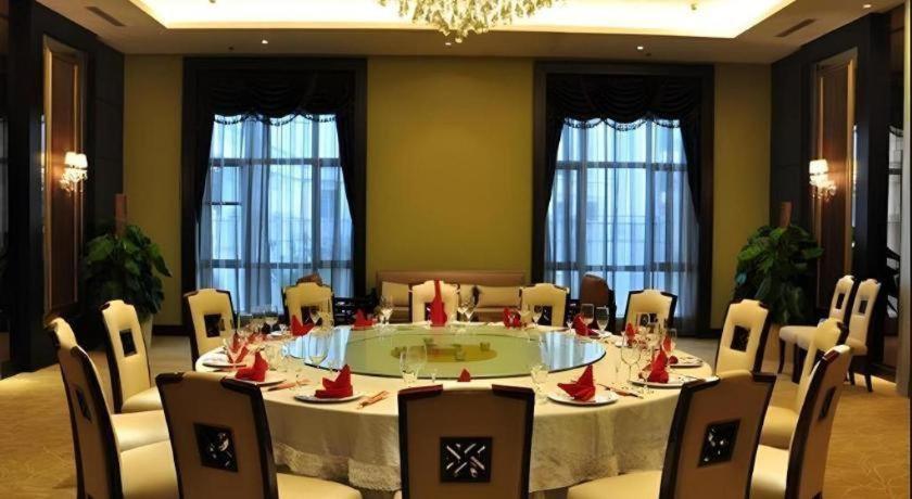 Country Garden Phoenix Hotel Shenyang Eksteriør billede