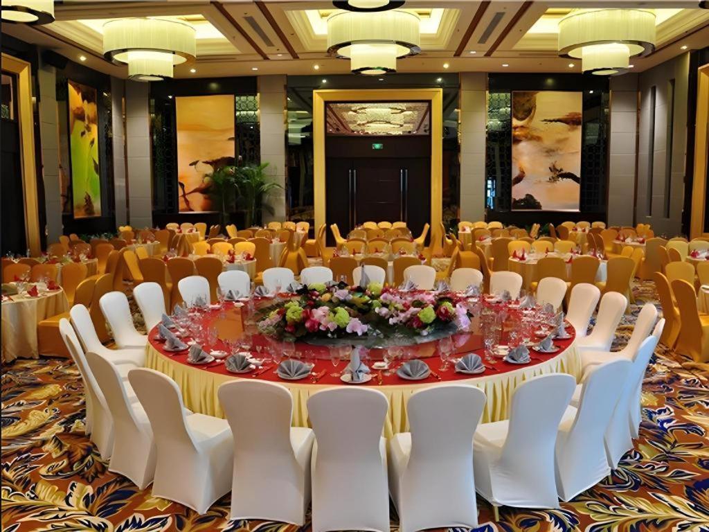 Country Garden Phoenix Hotel Shenyang Eksteriør billede